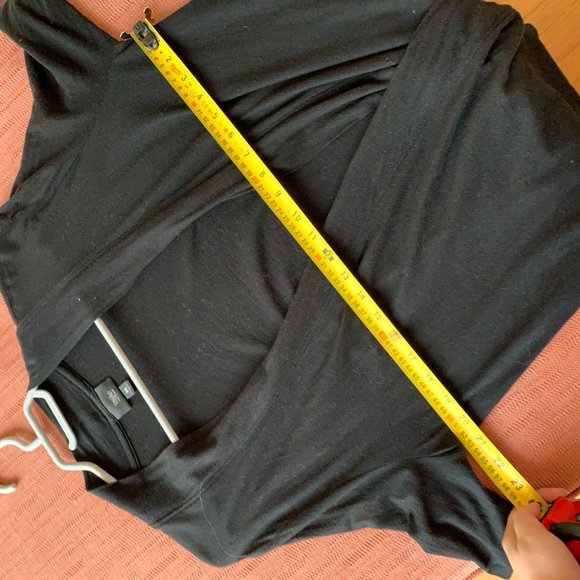 classic black cardigan - Picture 5 of 6